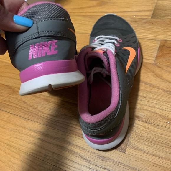 Nike sneakers - Picture 3 of 3